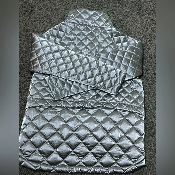 Athleta Whisper Featherless Metallic Jacket Silver Women's Small size - Picture 12 of 13